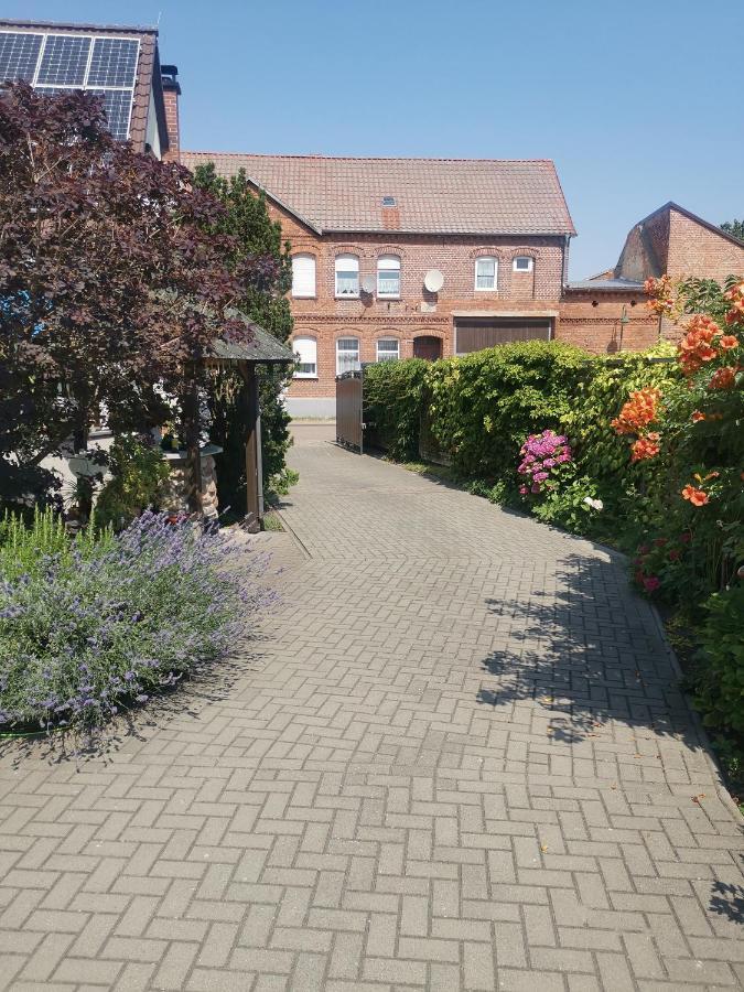 Ferienwohnung Uenglingen Stendal Luaran gambar